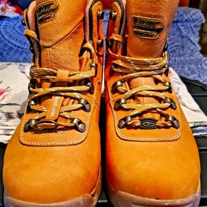 New Men's  boots, size 12, tan